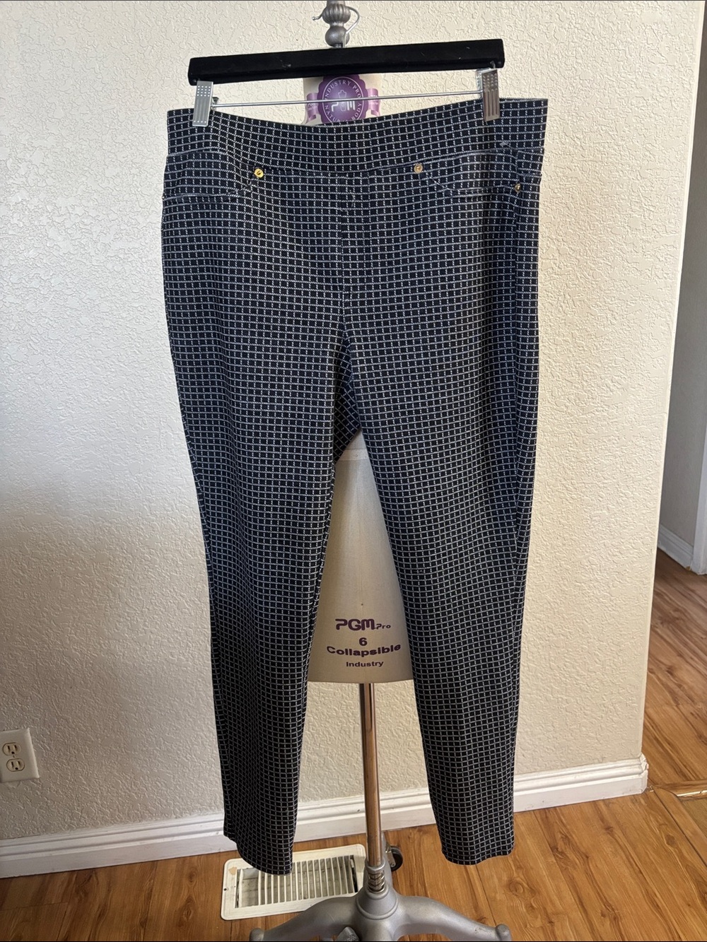 Black & White Grid Print Slim Pants
